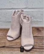 Kenneth Cole - Suedeleren pumps maat 37 - Nieuw, Pumps, Kenneth Cole, Nieuw, Ophalen of Verzenden