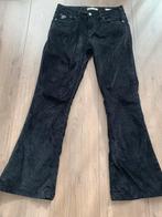 Zwarte velours high waist flare Raval, Lois, maat 28, Kleding | Dames, Ophalen, Zwart, Zo goed als nieuw, Lois