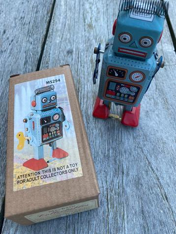 Robot-vintage-verzamelen beschikbaar voor biedingen