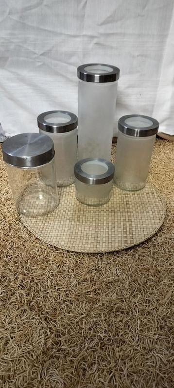  Luxe Set van 5 Glazen Voorraadpotten met RVS Deksel beschikbaar voor biedingen