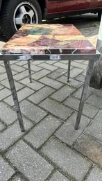 Bijzettafeltje jaren 60 onyx en epoxy op chrome onderstel, Minder dan 55 cm, Gebruikt, Jaren 60, Ophalen of Verzenden