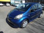 Toyota Aygo APK 5.2026 1.0-12V, Voorwielaandrijving, Gebruikt, Origineel Nederlands, Handgeschakeld