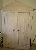 Leuke kinderkamerkast met puntdak, Ophalen of Verzenden, 25 tot 50 cm, Minder dan 100 cm