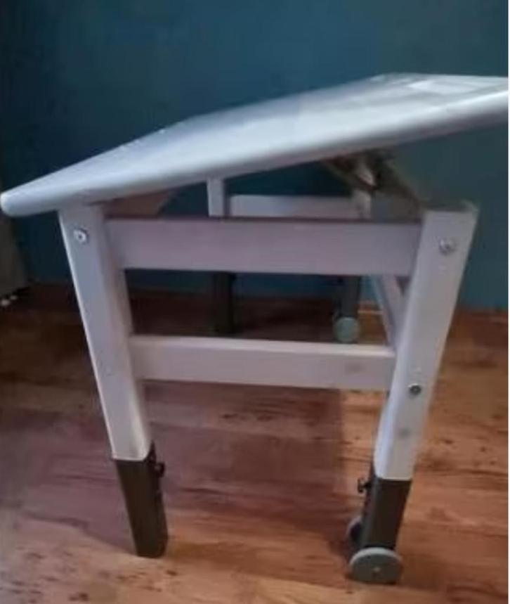 Flexa bureau white wash, Kinderen en Baby's, Kinderkamer | Stapelbedden en Hoogslapers, Gebruikt, Overige typen, Ophalen