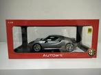 AutoArt Alfa Romeo 4C 1:18 - Zo goed als nieuw!, Ophalen, Zo goed als nieuw, Auto, Autoart