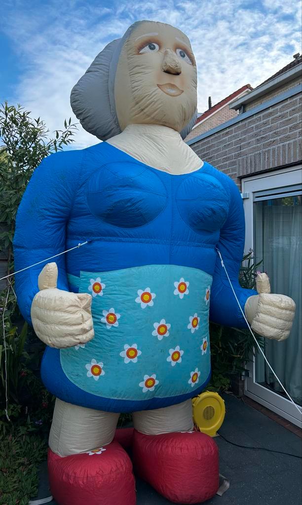 Opblaasbare Sarah pop huren, Kinderen en Baby's, Speelgoed | Buiten | Opblaasfiguren, Gebruikt, Ophalen