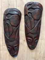 2 decoratieve houten Afrikaanse maskers., Ophalen