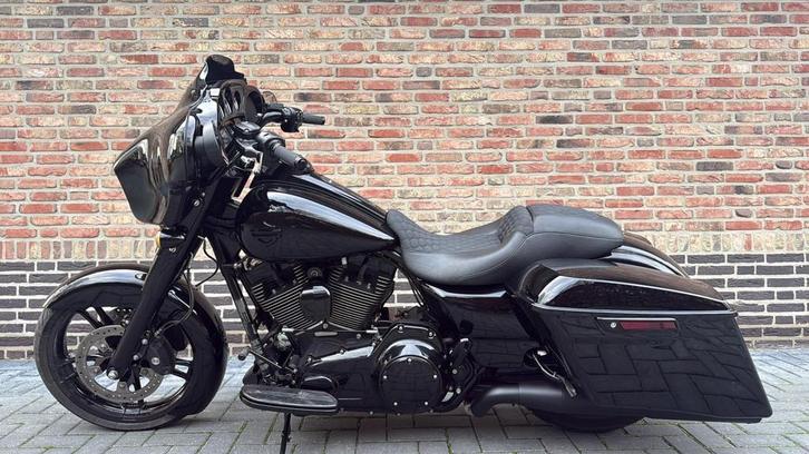 Harley Davidson FLHXS Streetglide CVO Street glide Special B, Motoren, Motoren | Harley-Davidson, Bedrijf, Toermotor, meer dan 35 kW