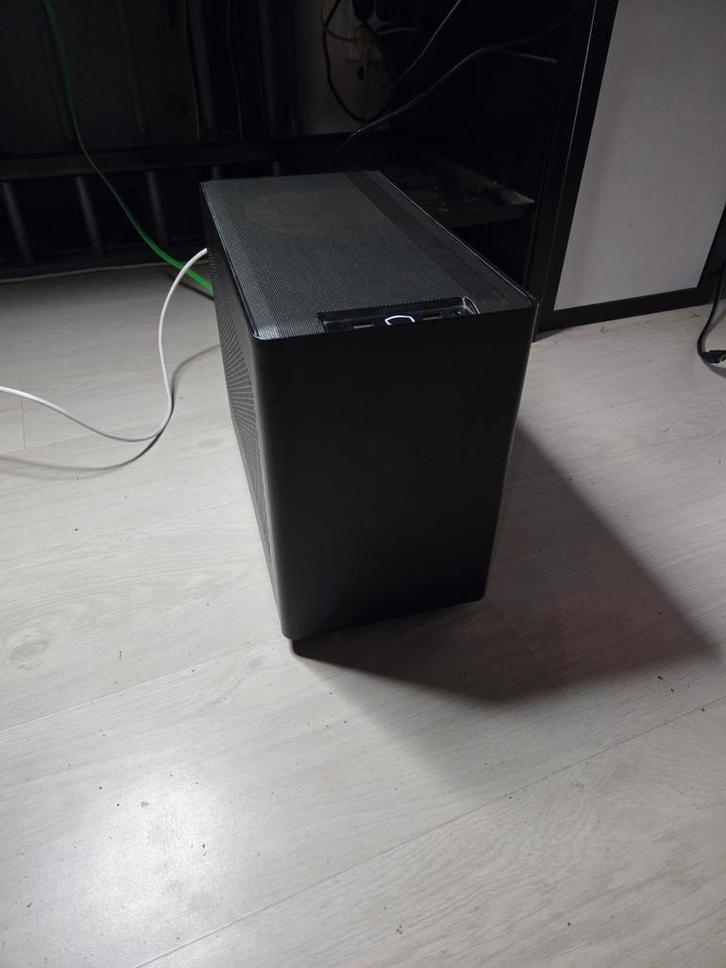 Compacte Gaming PC - Ryzen 7 1700, RX6750XT, 32GB 3200 DDR4, Computers en Software, Desktop Pc's, Gebruikt, 3 tot 4 Ghz, SSD, 32 GB