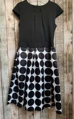 Super mooie zgan zwart/witte jurk met wijde rok (Maat M), Kleding | Dames, Jurken, Verzenden, Zo goed als nieuw, Maat 38/40 (M)