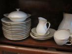 17.  Twaalfdelig ontbijt servies, rond 1935, Ophalen, Zo goed als nieuw, Overige stijlen, Porselein