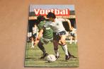 Voetbal [1985] — Technieken, Tactiek & Meer!, Ophalen of Verzenden, Gelezen, Watersport en Hengelsport