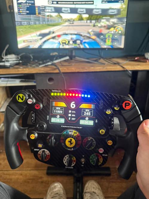 Thrustmaster T300 met ferrari SF1000 stuur en Playseat, Spelcomputers en Games, Spelcomputers | Overige, Zo goed als nieuw, Ophalen