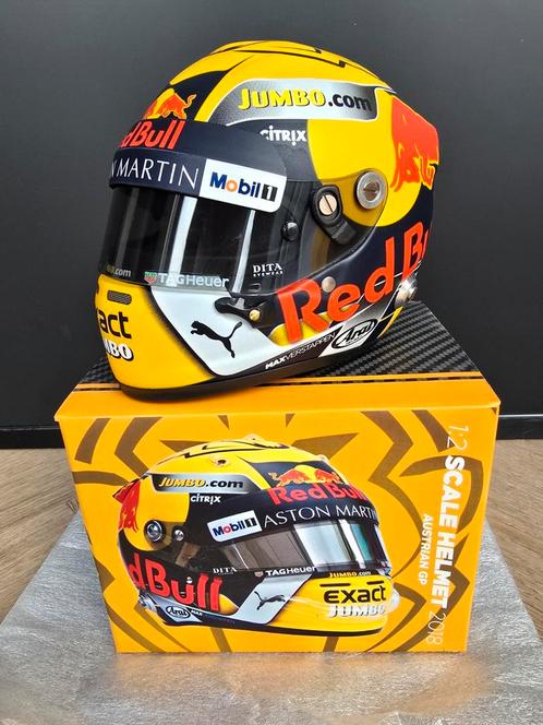 Max Verstappen Red Bull Racing 1:2 helm 2018, Verzamelen, Automerken, Motoren en Formule 1, Zo goed als nieuw, Formule 1, Ophalen of Verzenden