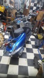 onderdelen en reparatie /onderhoud scooters, Fietsen en Brommers, Brommeronderdelen | Scooters, Ophalen, Zo goed als nieuw