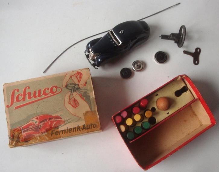 Schuco Fernlenk-Auto 4-Gang Schaltung in geplakt doosje, Antiek en Kunst, Antiek | Speelgoed, Ophalen of Verzenden