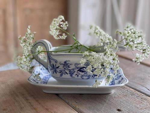 Antieke sauskan. Maastrichts blauw / Maastrichts aardewerk., Antiek en Kunst, Antiek | Servies los, Ophalen