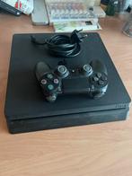 PlayStation 4 Slim 1 TB + controller, Spelcomputers en Games, Spelcomputers | Sony PlayStation 4, Ophalen, Zo goed als nieuw, 1 TB