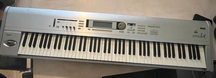Triton Triton Le Music Workstation 40 yr anni edition, Muziek en Instrumenten, Keyboards, Gebruikt, 88 toetsen, Korg, Aanslaggevoelig