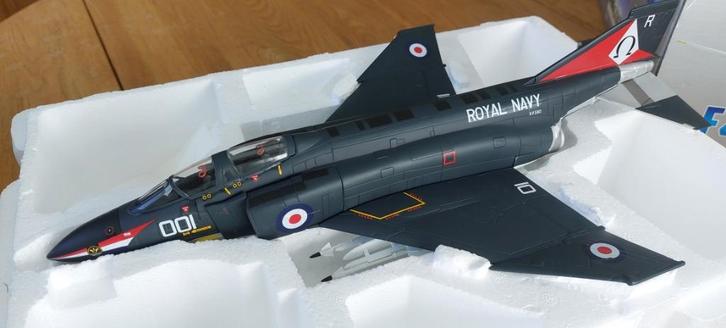 Franklin Mint Armour McDonnell F-4 PHANTOM ref B11B459, Verzamelen, Luchtvaart en Vliegtuigspotten, Zo goed als nieuw, Schaalmodel
