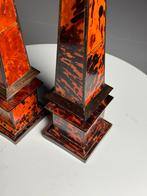 2x Obelisk tortoise 1920-1940, Ophalen
