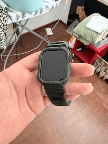 Apple Watch Series 7 Cellular E-sim beschikbaar voor biedingen