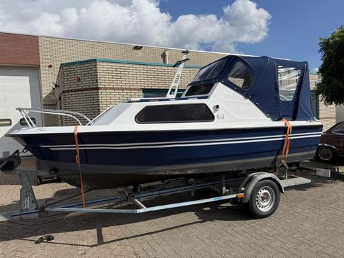 Kajuitboot 520 ICM Evinrude 25pk ETEC 2008 Kuiptent trailer, Watersport en Boten, Motorboten en Motorjachten, Gebruikt, Polyester