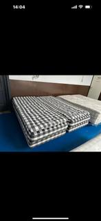 Hastens Elektrische Boxspring 180x210cm firm en medium., Ophalen, Zo goed als nieuw, Tweepersoons