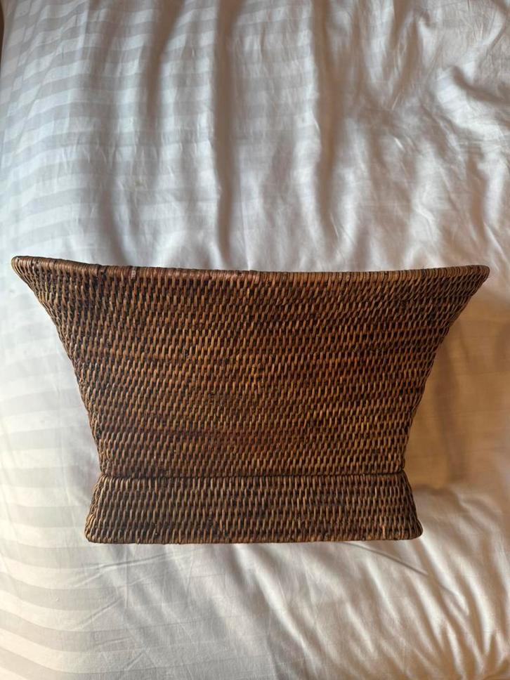 Birma rieten mand/ plankenbak, Huis en Inrichting, Woonaccessoires | Schalen en Manden, Zo goed als nieuw, Rechthoekig, Riet, Ophalen of Verzenden