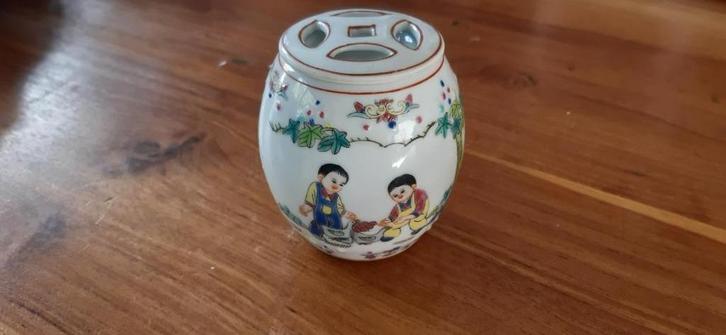Chinees porseleinen pot, Antiek en Kunst, Antiek | Porselein, Verzenden