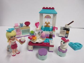 41308 Friends, Stephanies Friendship Cakes met bouwtekening beschikbaar voor biedingen