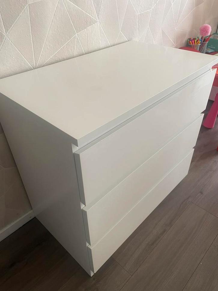 Witte ikea malm kast, Huis en Inrichting, Woonaccessoires | Kisten, Zo goed als nieuw, Minder dan 50 cm, Ophalen of Verzenden