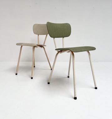 Klein lichtgewicht vintage stoeltje (per stuk), 1960’s beschikbaar voor biedingen