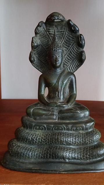 Sukhothai-stijl bronzen mediterende Naga Boeddhabeeld  beschikbaar voor biedingen