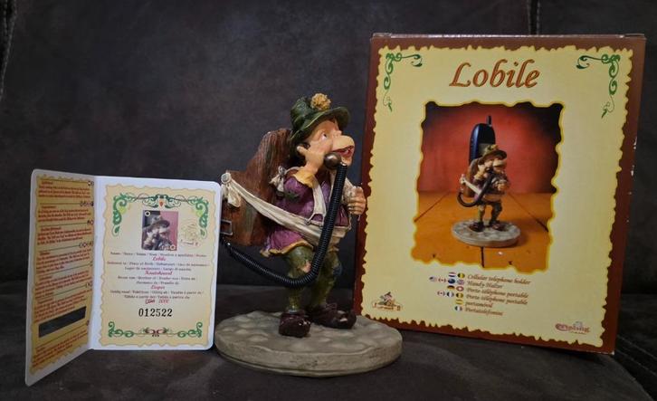 Efteling Laaf “Lobile” – Telefoonhouder Laaf – Met paspoort!, Verzamelen, Beelden en Beeldjes, Zo goed als nieuw, Laaf, Ophalen of Verzenden