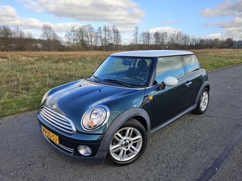 MINI Mini 1.6 Cooper Chili Automaat/ Stoelverwarming, Auto's, Mini, Bedrijf, Te koop, Cooper, ABS, Airbags, Airconditioning, Alarm