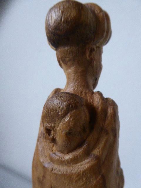 Beeldje handwerk houtsnijwerk uit Zuid Afrika,, Antiek en Kunst, Kunst | Beelden en Houtsnijwerken, Ophalen of Verzenden