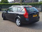Kia cee'd Sporty Wagon 1.4 CVVT Seven Navigatie / Airco / Cr, Auto's, Voorwielaandrijving, Euro 5, Gebruikt, 4 cilinders
