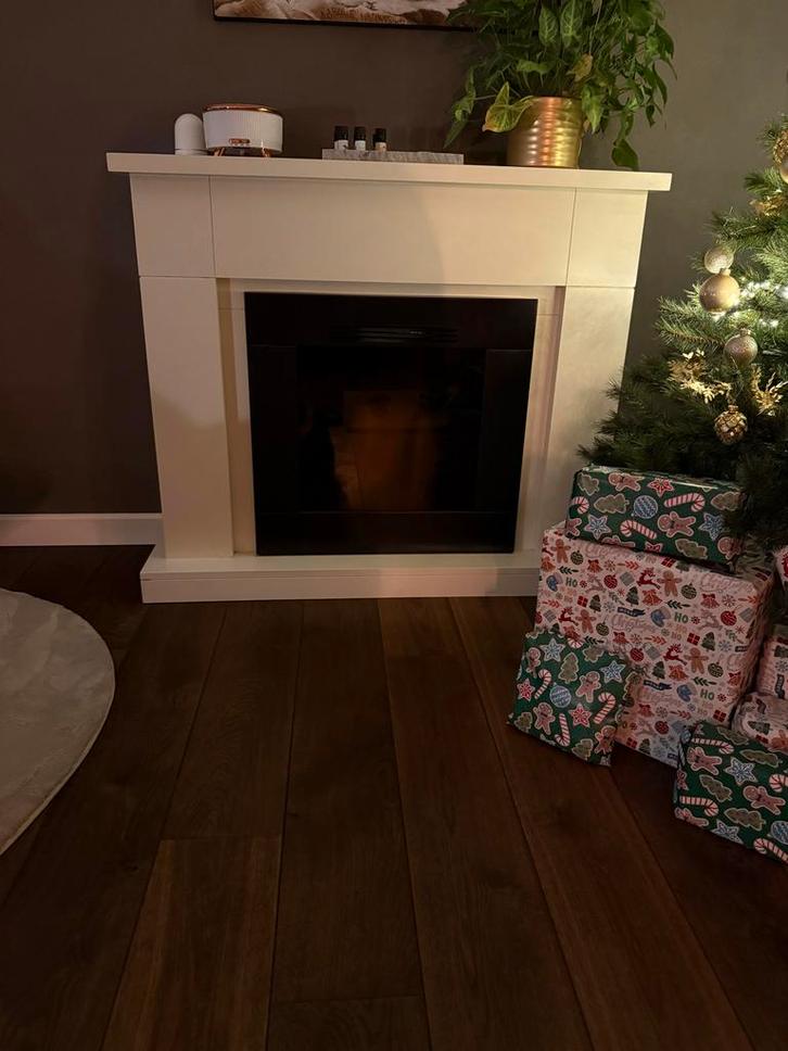 Elektrische sfeerhaard met houten schouw, Huis en Inrichting, Haarden, Gebruikt, Elektrische haard, Ophalen