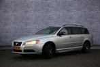 Volvo V70 2.5T Summum | Youngtimer | Dealer onderhouden, Voorwielaandrijving, 1800 kg, Zwart, Navigatiesysteem
