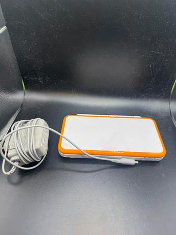 New 2ds xl oranje wit super net  beschikbaar voor biedingen