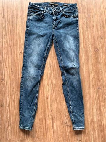 Seven sisters  maat 30/30  Skinny  donkerblauw sofie low beschikbaar voor biedingen