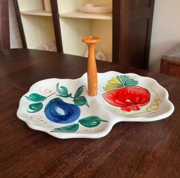 Vintage Italiaanse handbeschilderde serveerschaal beschikbaar voor biedingen