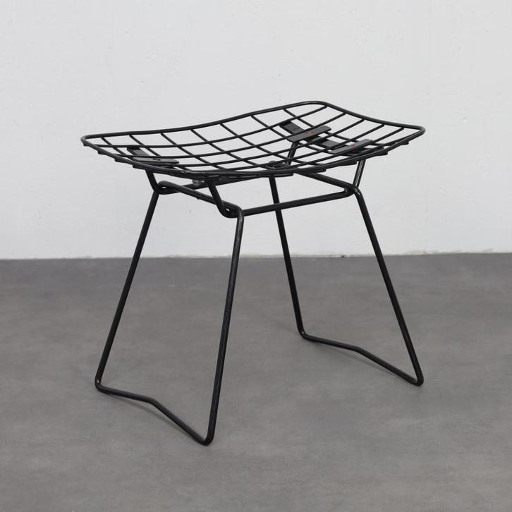 Metal Wire Stool by Cees Braakman for Pastoe, Huis en Inrichting, Krukjes, Zo goed als nieuw, Staal, Ophalen