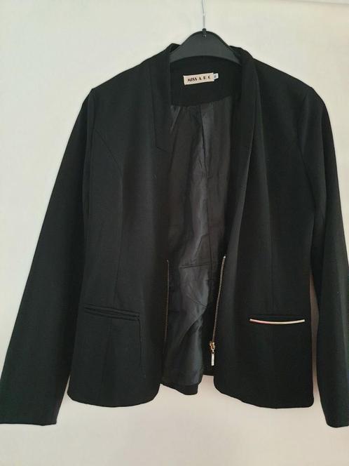 Verschillende soorten jasjes zomerjas winterjas korte jasjes, Kleding | Dames, Jasjes, Kostuums en Pakken, Zo goed als nieuw, Maat 38/40 (M)