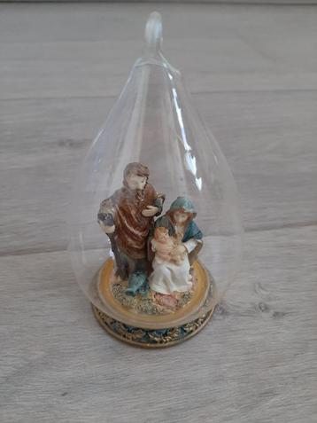 Heilige familie (Jozef Maria kindje Jezus)  glazen bel / bal beschikbaar voor biedingen