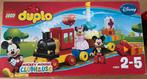 Duplo 10597 Mickey & Minnie verjaardagsoptocht, met doos, Kinderen en Baby's, Speelgoed | Duplo en Lego, Complete set, Duplo, Ophalen of Verzenden
