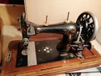 Vintage hand naaimachine, Antiek en Kunst, Antiek | Naaimachines, Ophalen of Verzenden