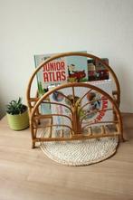 Vintage Rotan krantenrekje, Ophalen of Verzenden, Gebruikt