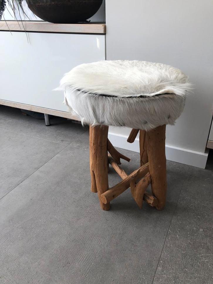 Prachtige kruk, Huis en Inrichting, Krukjes, Zo goed als nieuw, Hout, Ophalen of Verzenden